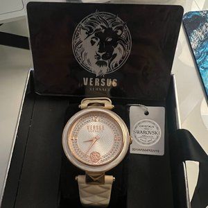 Versace Versus VSPCD5018 Women's Swarovksi Crystal Accented Rose Gold Tone Watch
